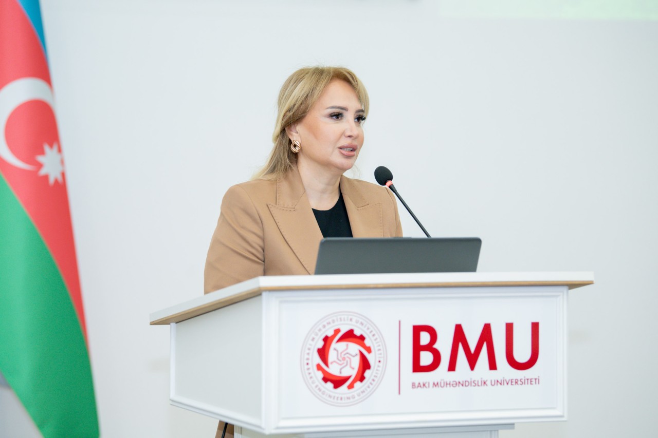BMU-nun rektoru abituriyentlərlə görüşdü - FOTOLAR