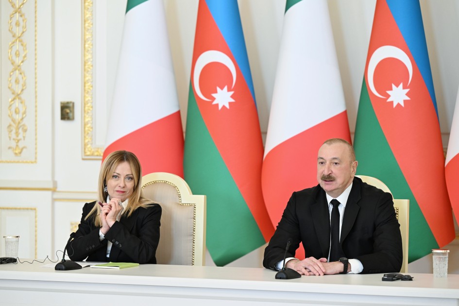 İlham Əliyev və Meloni mətbuata bəyanatlarla çıxış edirlər - YENİLƏNİB (FOTOLAR)