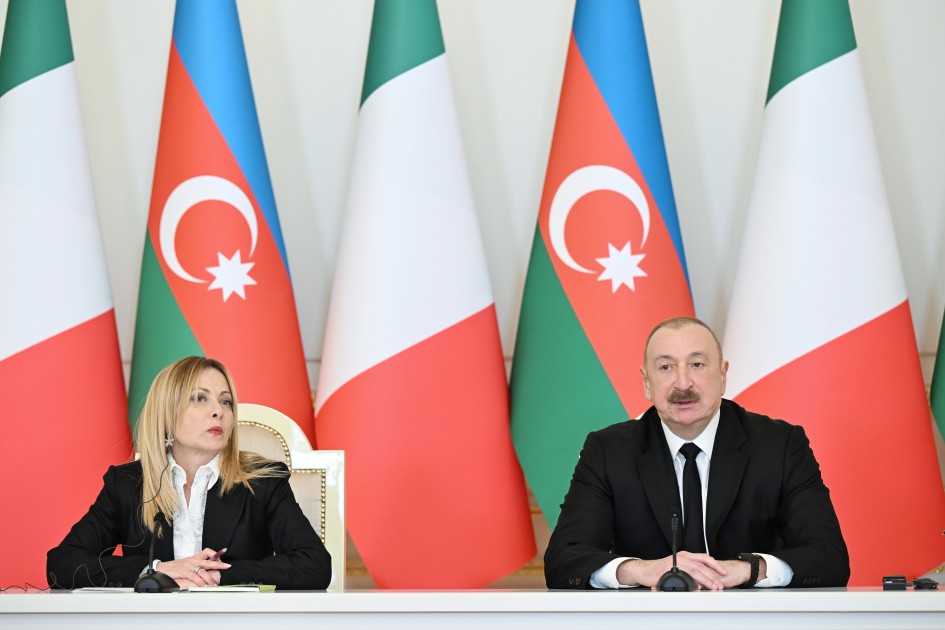 İlham Əliyev və Meloni mətbuata bəyanatlarla çıxış edirlər - YENİLƏNİB (FOTOLAR)