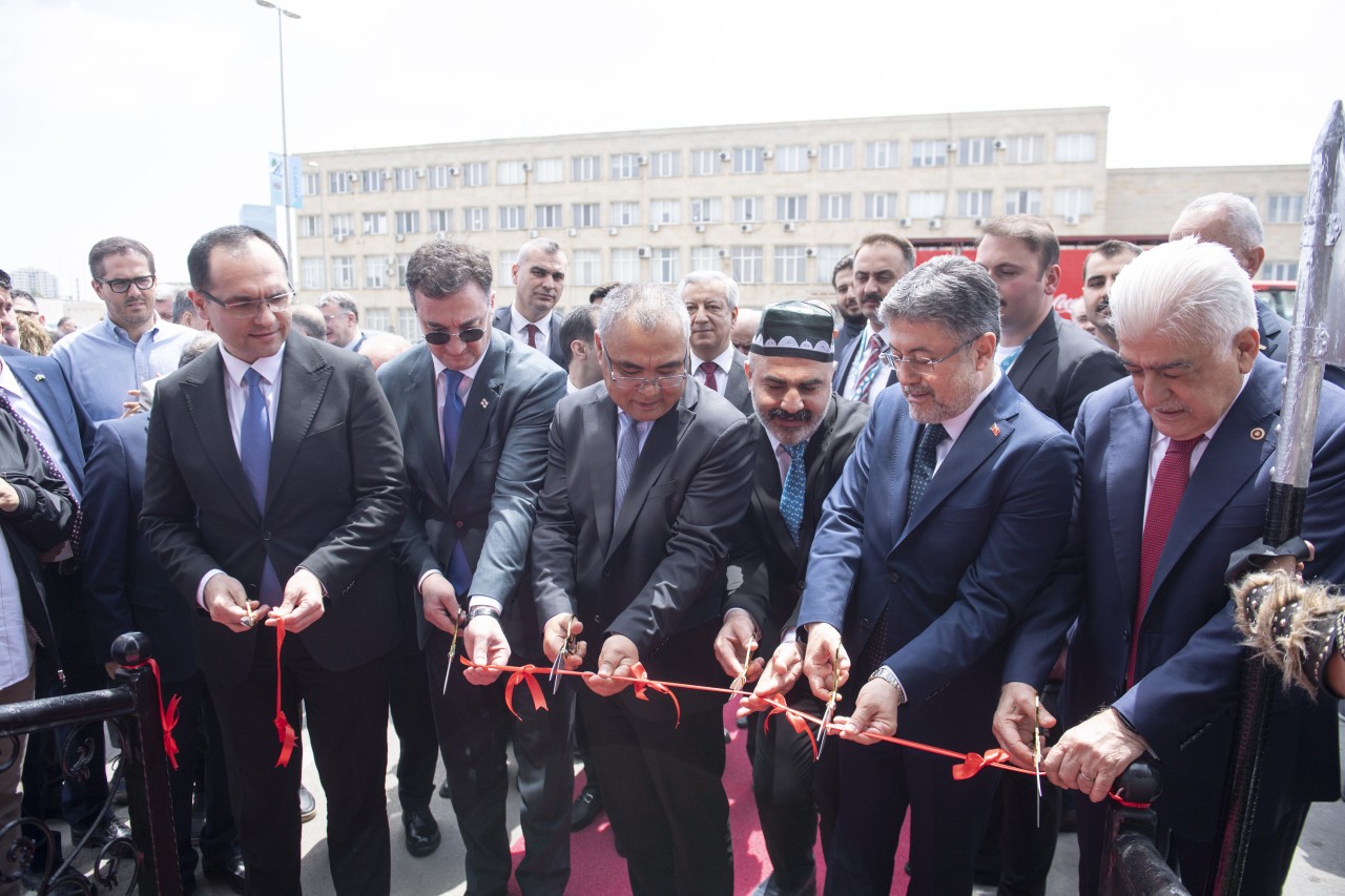 Nazir həmkarları ilə birlikdə təsərrüfatlara baş çəkdi - FOTOLAR