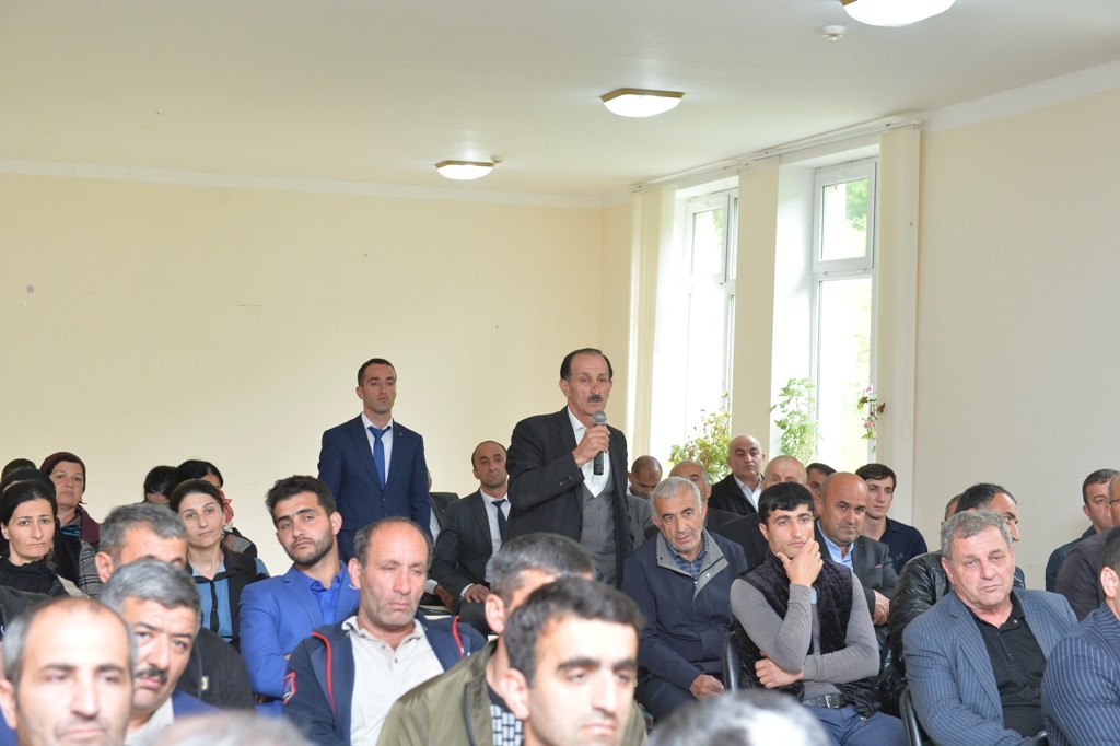 Taleh Qaraşov dağ kəndlərində qəbul keçirib - Müraciətləri dinləyib (FOTOLAR)