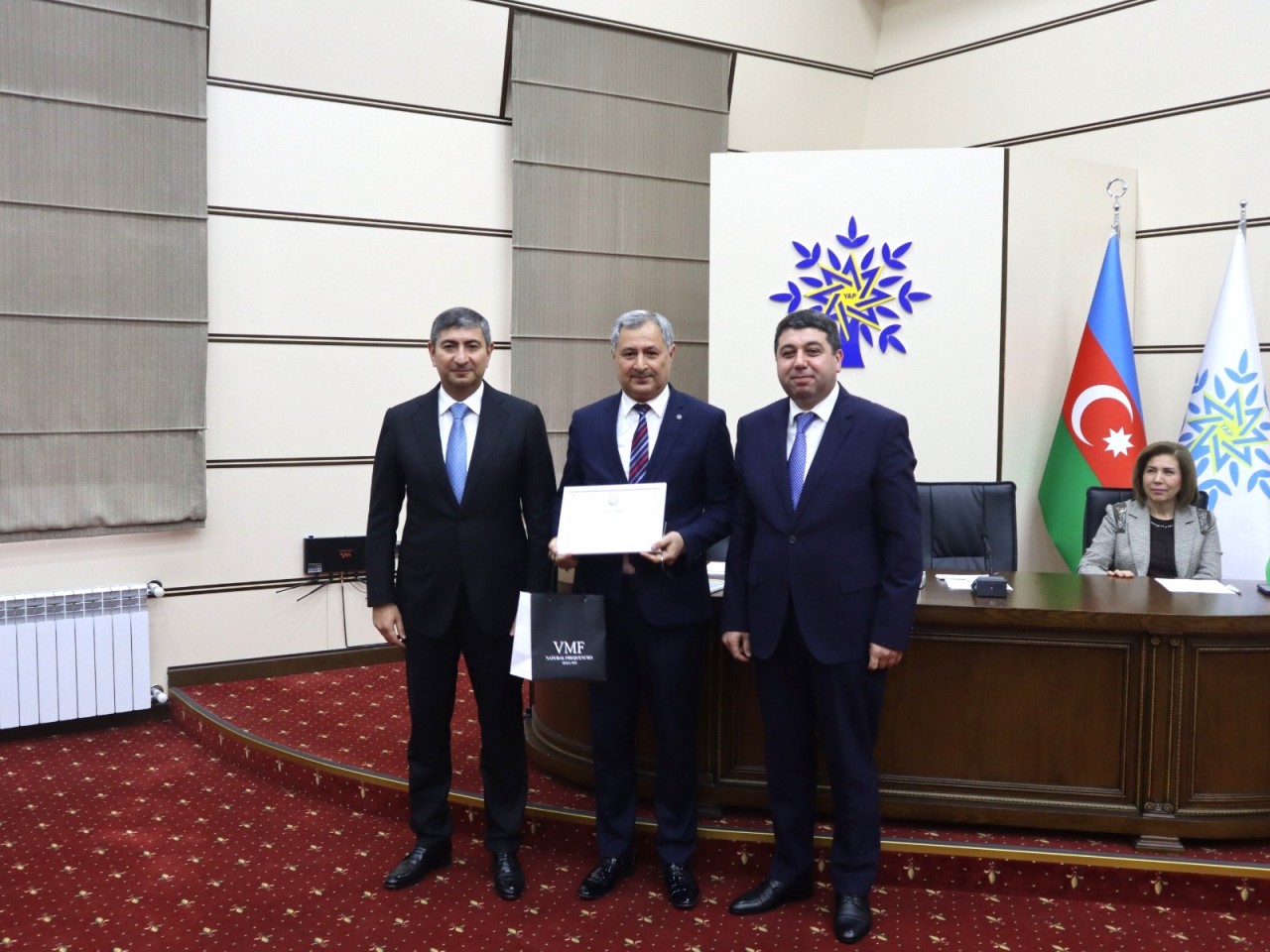 YAP Yasamal rayon təşkilatı Heydər Əliyevin 103 illiyi ilə bağlı tədbir keçirdi - FOTOLAR