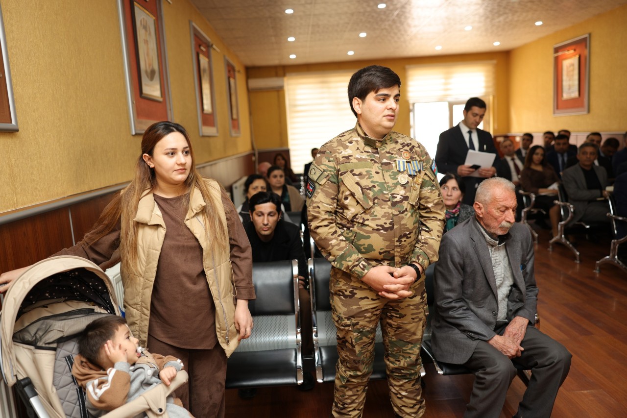Niyazi Bayramov vətəndaşlarla növbəti səyyar görüş keçirdi - FOTOLAR
