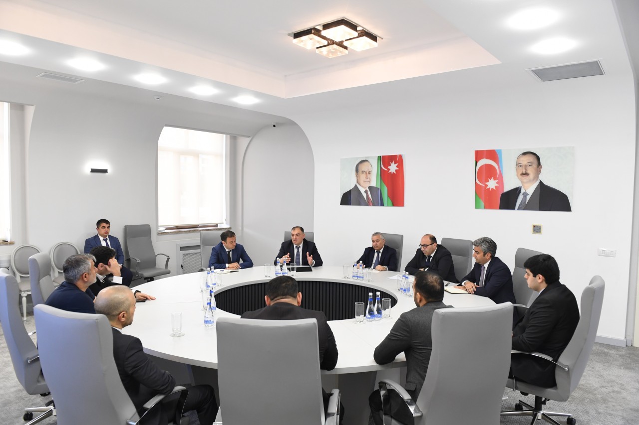 “Azərişıq” və “Ticarət Şəbəkələrinin İnkişafı” İB arasında görüş olub - FOTOLAR