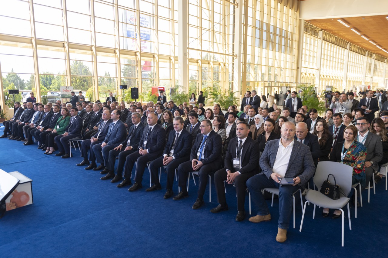 Nazir Aqronomların II Beynəlxalq Forumunda çıxış edib - FOTOLAR