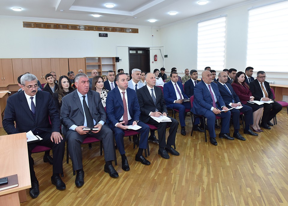 Zakir Fərəcov vətəndaşların müraciətlərini yerində dinlədi - FOTOLAR
