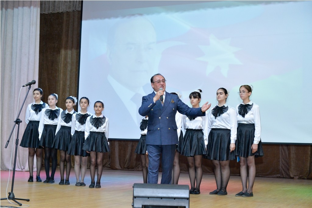 Lənkəranda Heydər Əliyevin əziz xatirəsi ehtiramla anılıb - FOTOLAR