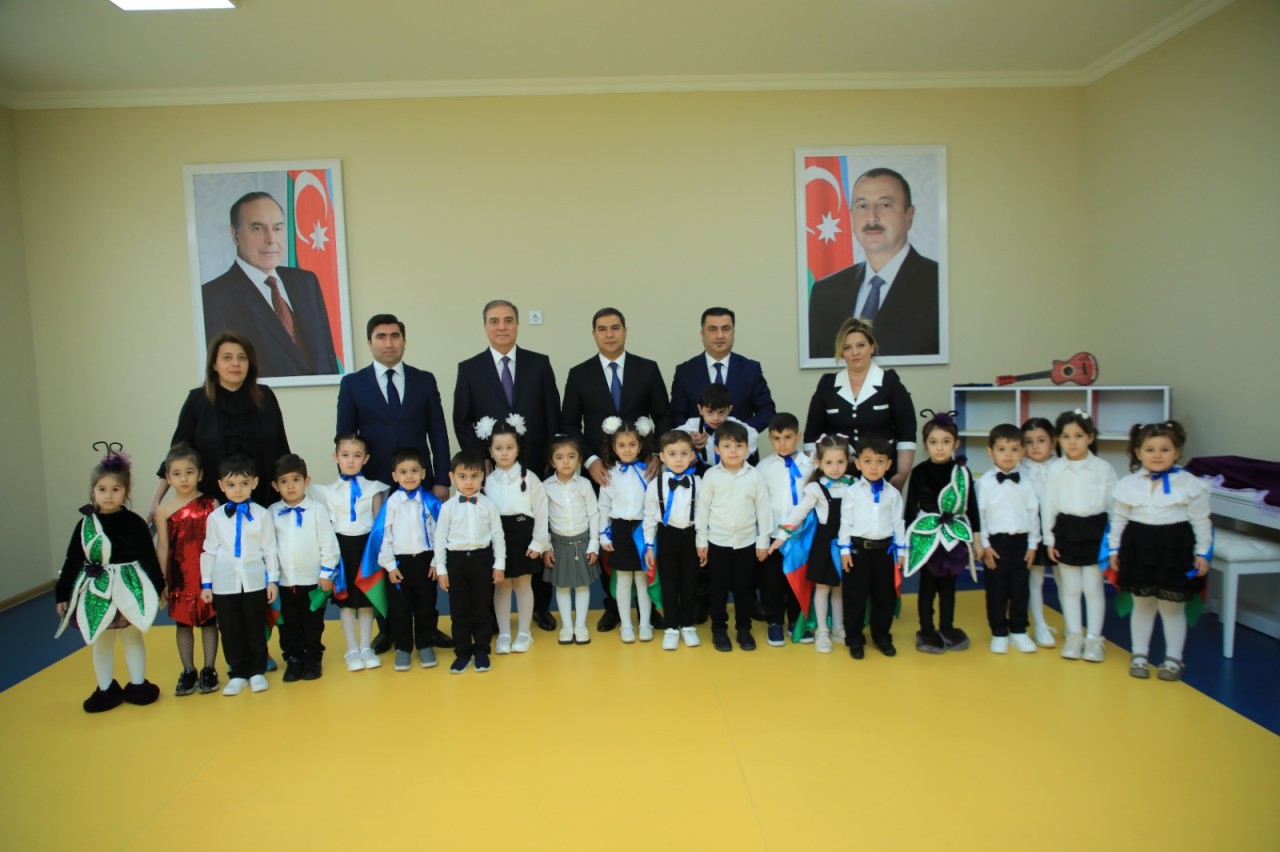Niyazi Bayramov körpələr evinin açılış mərasimində  - FOTOLAR