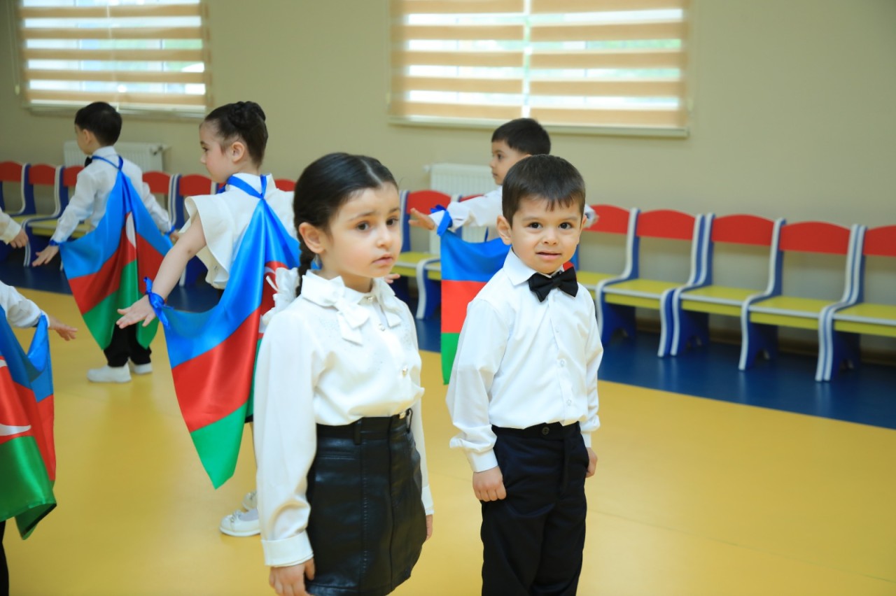 Niyazi Bayramov körpələr evinin açılış mərasimində  - FOTOLAR