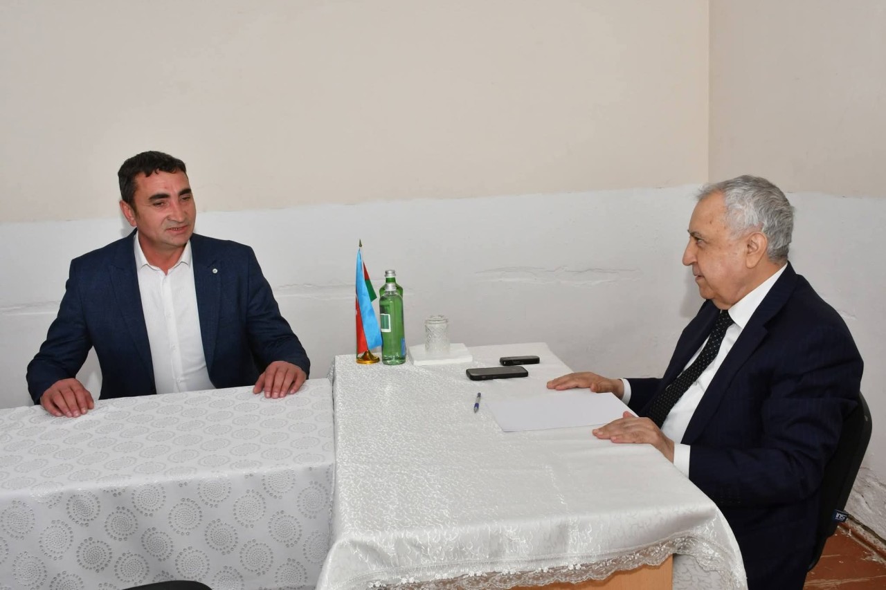 Malik İsaqov vətəndaşların problemlərini dinlədi- FOTOLAR