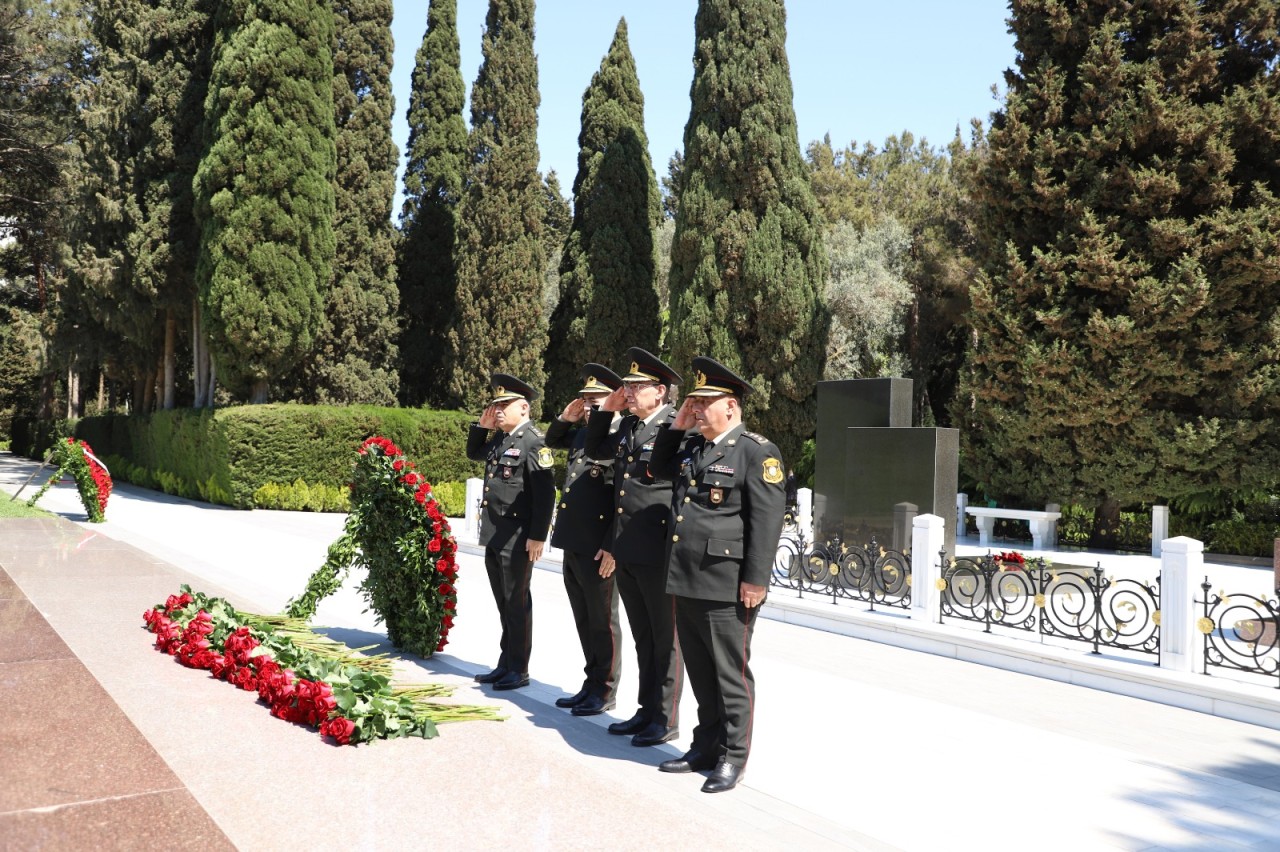 Dövlət Xidməti Ulu Öndəri ehtiramla yad etdi - FOTOLAR