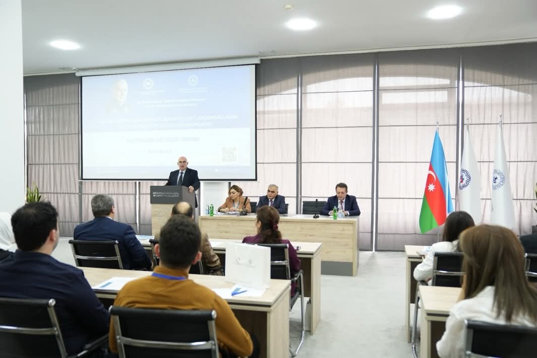Əmək və Sosial Münasibətlər Akademiyasında elmi konfrans keçirildi - FOTOLAR
