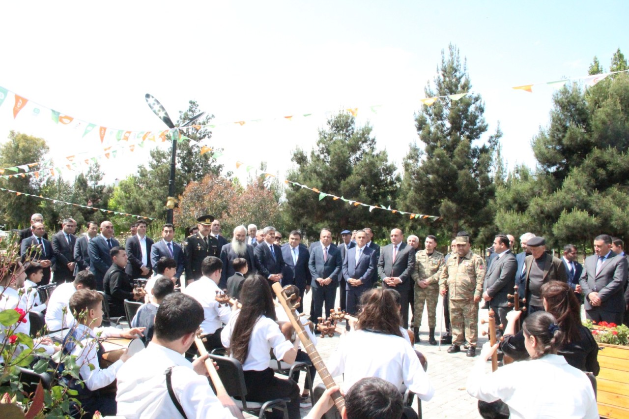 Goranboyda Heydər Əliyevin ildönümü ilə bağlı kitab festivalı keçirildi - FOTOLAR
