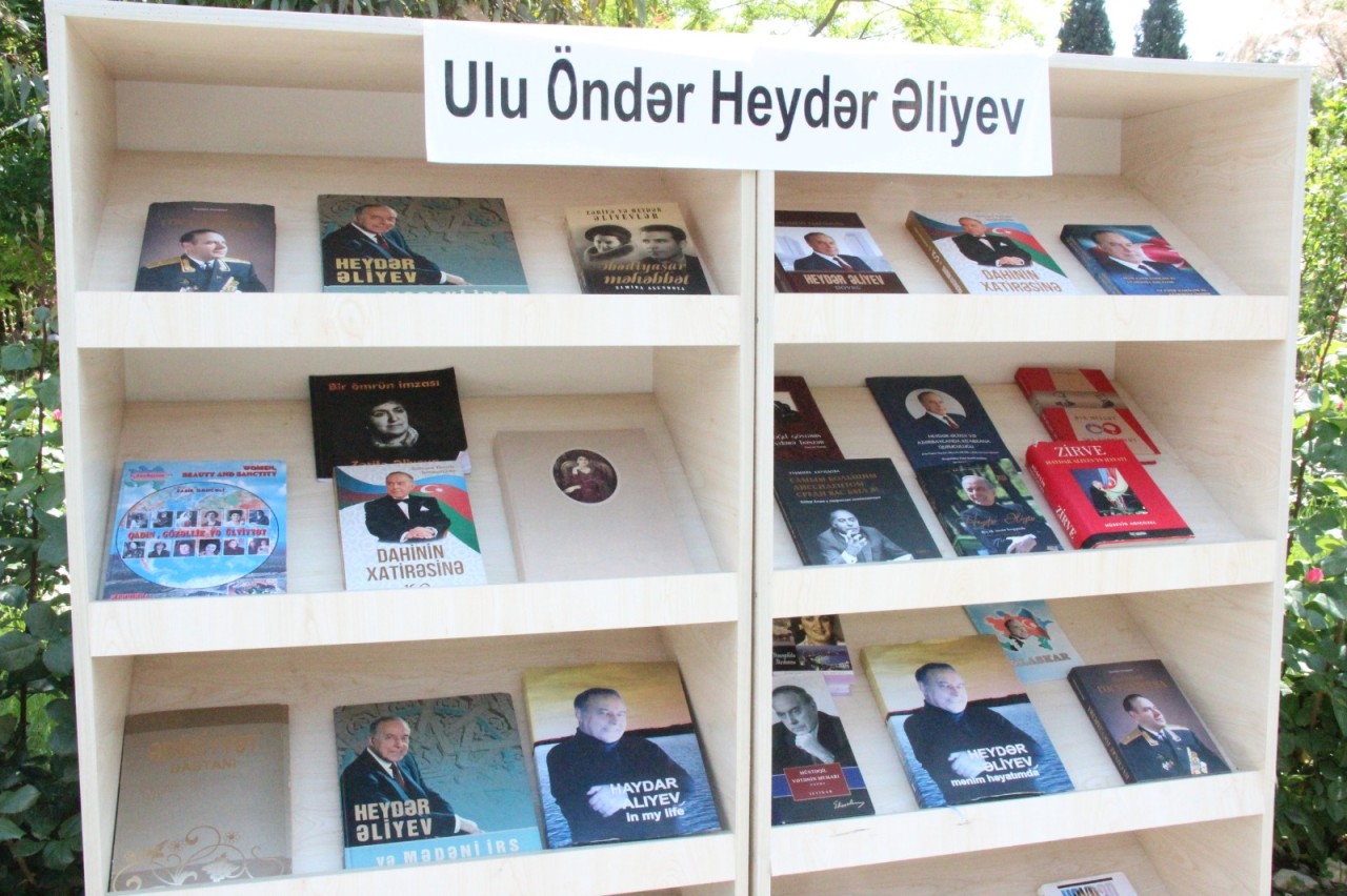 Goranboyda Heydər Əliyevin ildönümü ilə bağlı kitab festivalı keçirildi - FOTOLAR
