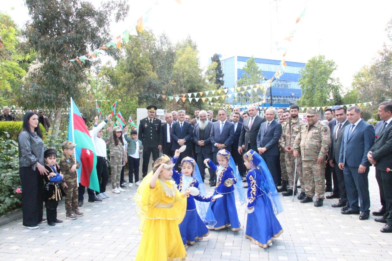Goranboyda Heydər Əliyevin ildönümü ilə bağlı kitab festivalı keçirildi - FOTOLAR