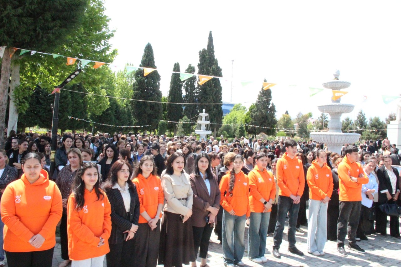 Goranboyda Heydər Əliyevin ildönümü ilə bağlı kitab festivalı keçirildi - FOTOLAR