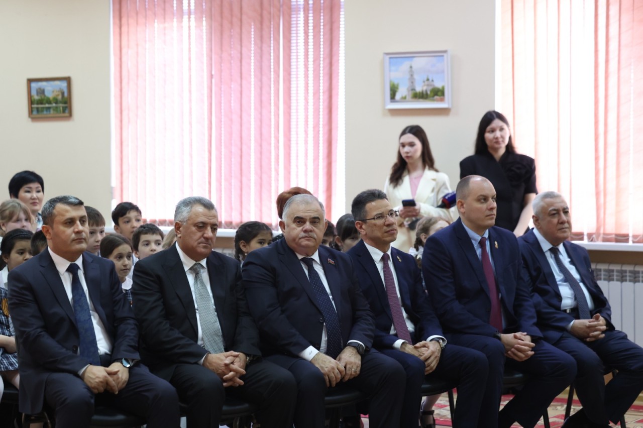 Heydər Əliyevin 103-cü ildönümü Həştərxanda qeyd edilib - FOTOLAR