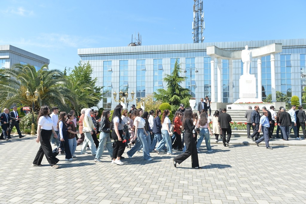 Lənkəranda Ümummilli Liderin 103-cü ildönümü ehtiramla qeyd olunub - FOTOLAR