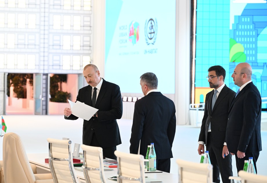 Prezident WUF13 ilə bağlı görülən işlərlə tanış oldu - FOTOLAR