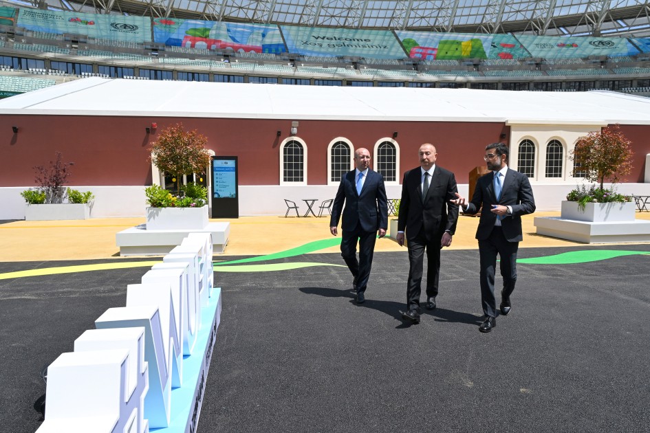 Prezident WUF13 ilə bağlı görülən işlərlə tanış oldu - FOTOLAR