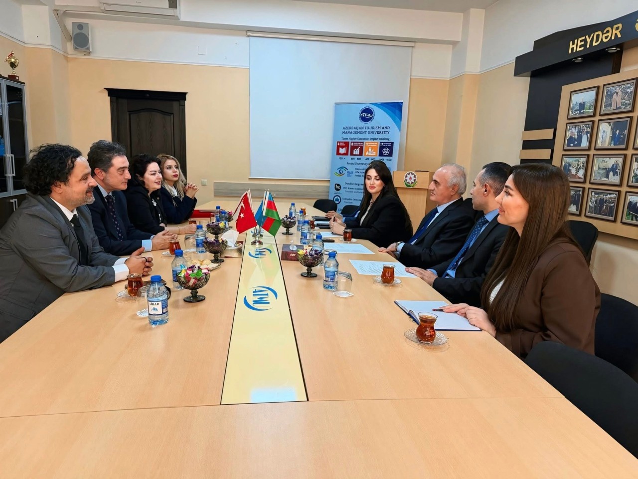 ATMU ilə Girne Amerikan Universiteti arasında memorandum imzalanıb - FOTOLAR