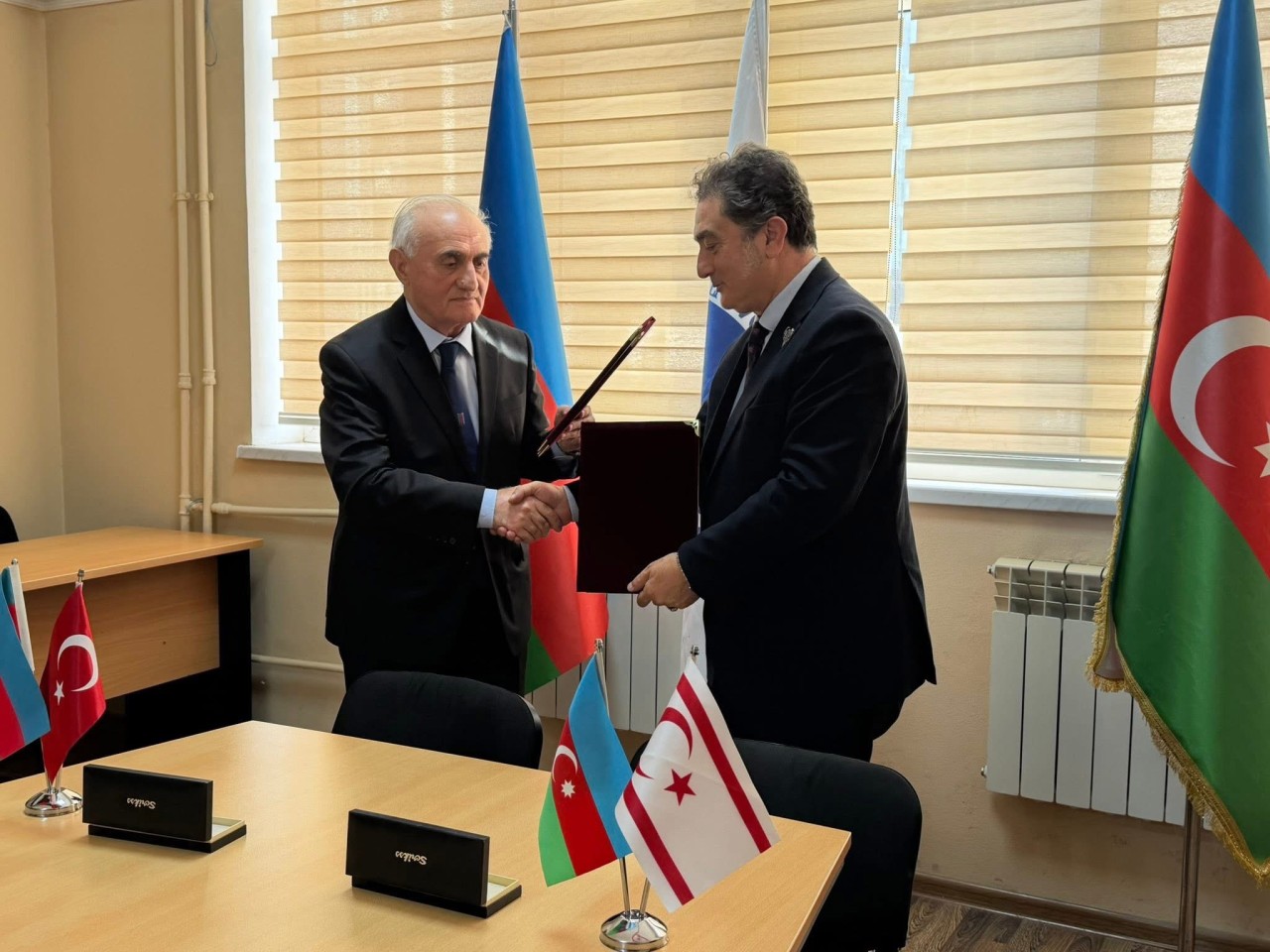 ATMU ilə Girne Amerikan Universiteti arasında memorandum imzalanıb - FOTOLAR