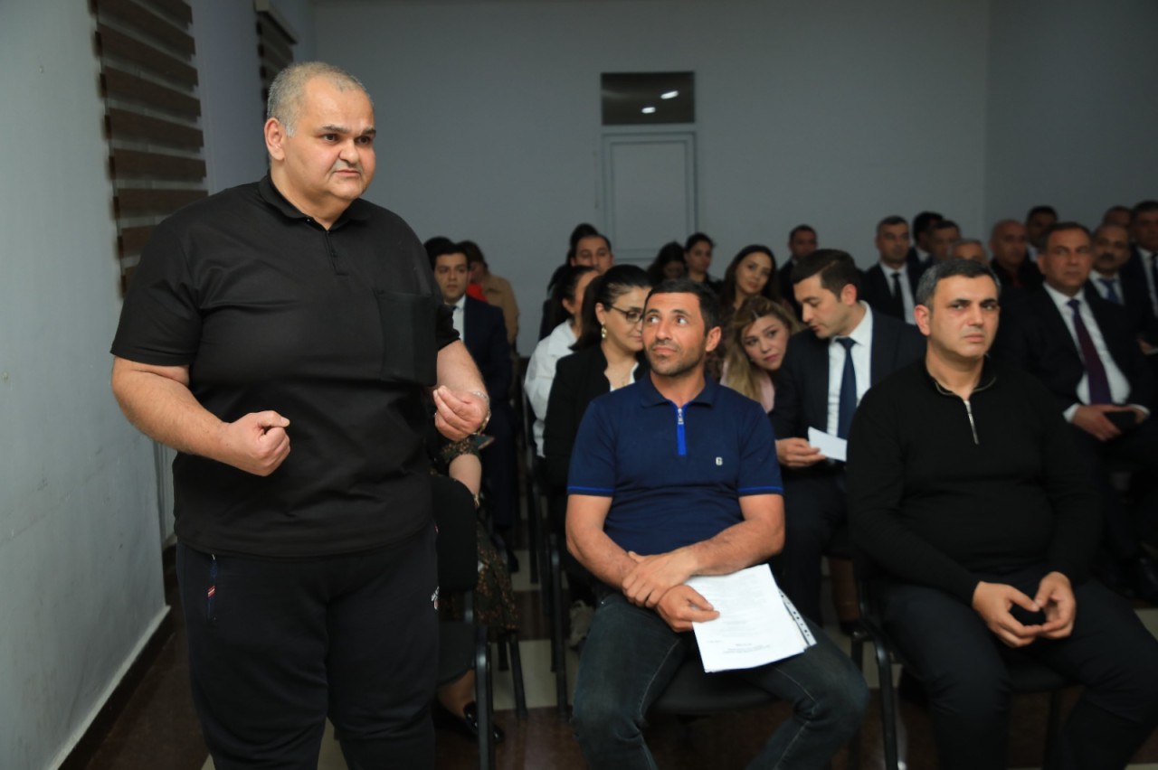 Niyazi Bayramov növbəti dəfə vətəndaşların müraciətlərini dinlədi - FOTOLAR