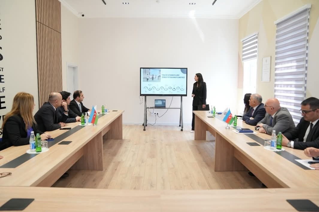 AƏSMA-da Başkent Universiteti nümayəndələri ilə görüş keçirilib - FOTOLAR