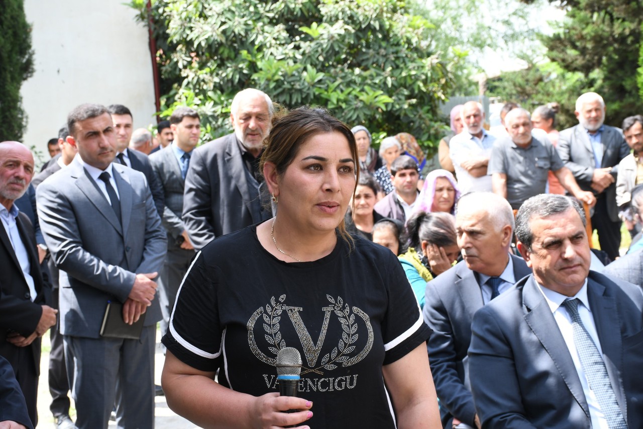 Vaqif Həsənov Səfərli qəsəbəsində səyyar qəbul keçirdi - FOTOLAR