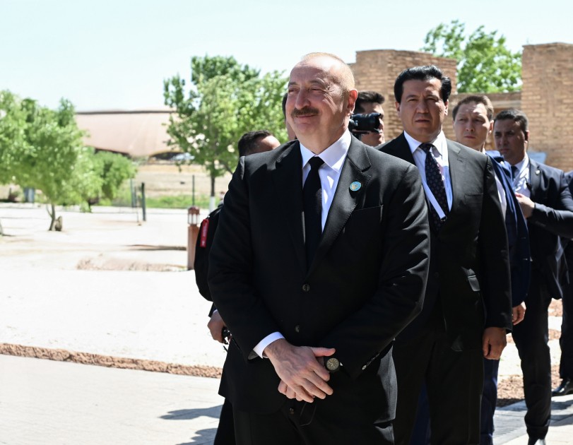 Prezidentlərin görüşündən maraqlı FOTOLAR
