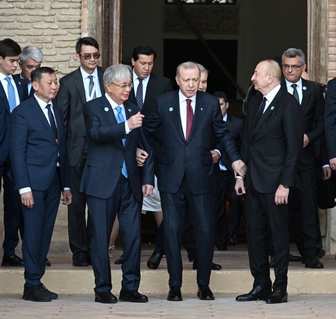 Prezidentlərin görüşündən maraqlı FOTOLAR