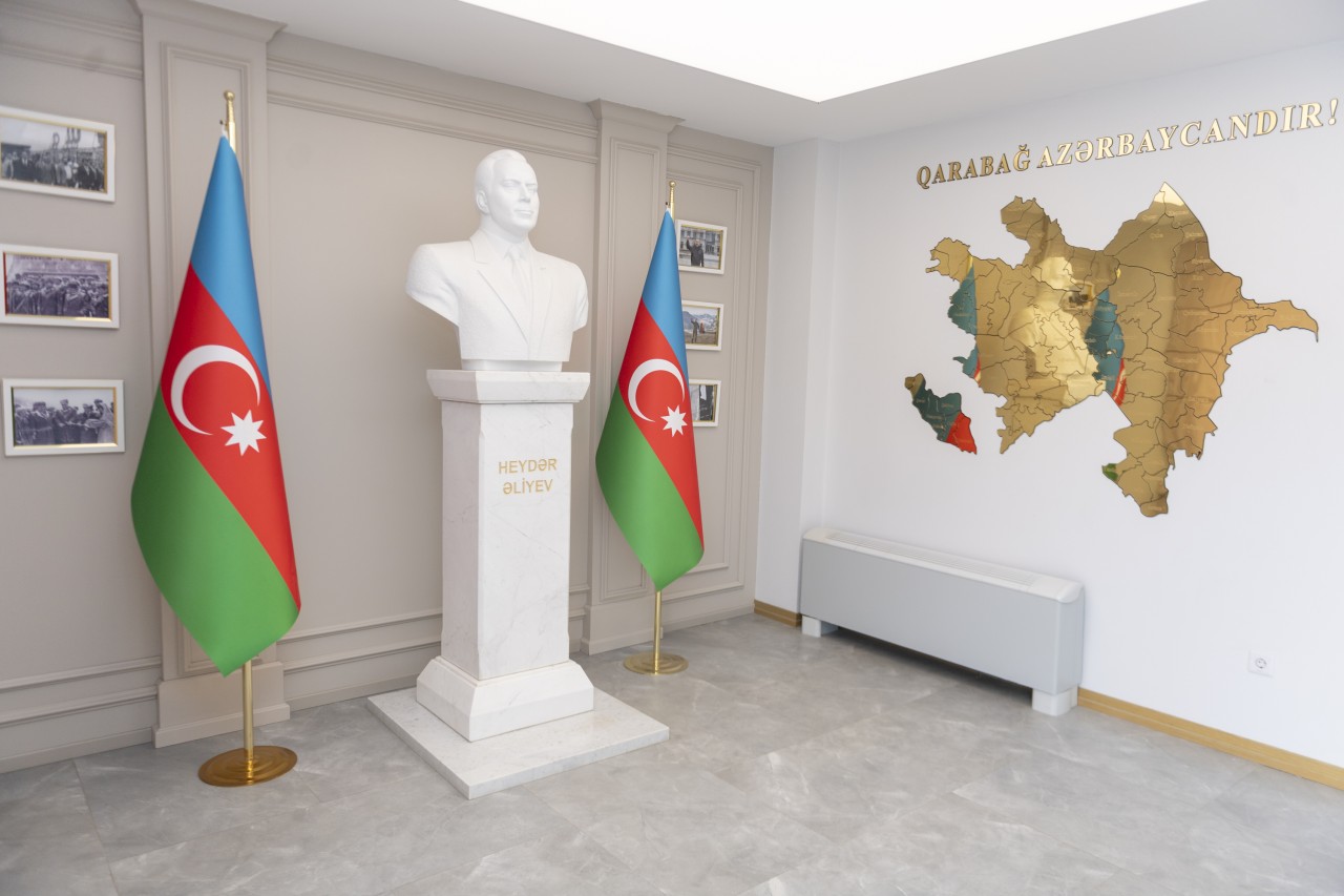 Nazir Məcnun Məmmədov Şuşada vətəndaşlarla görüşüb - FOTOLAR