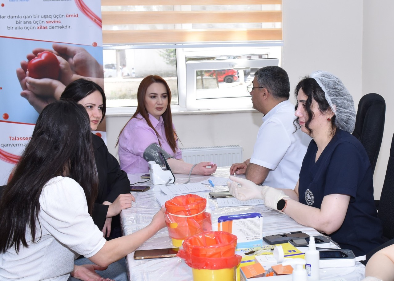 Sumqayıt Tibb Mərkəzi qanvermə aksiyası keçirib - FOTOLAR