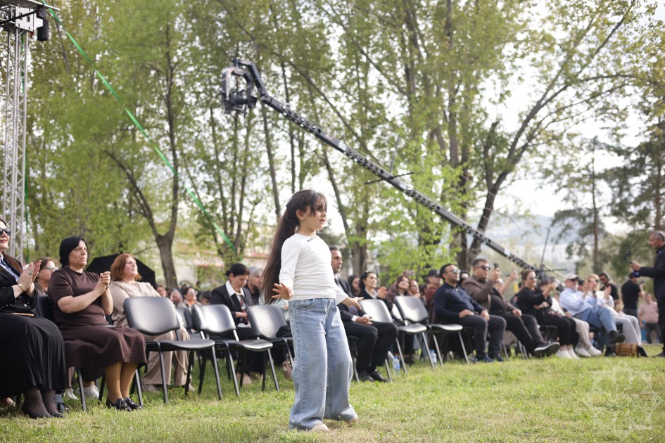 “Xarıbülbül” festivalı başa çatdı - FOTOLAR