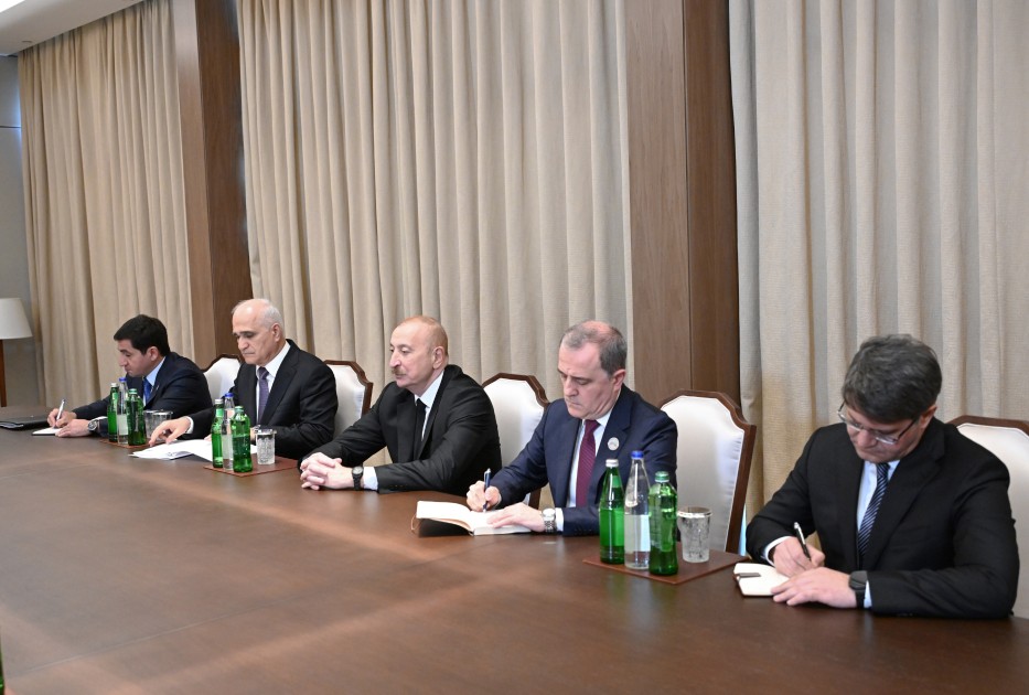 İlham Əliyev Çin Dövlət Şurasının Baş nazirinin müavinini qəbul etdi - FOTOLAR