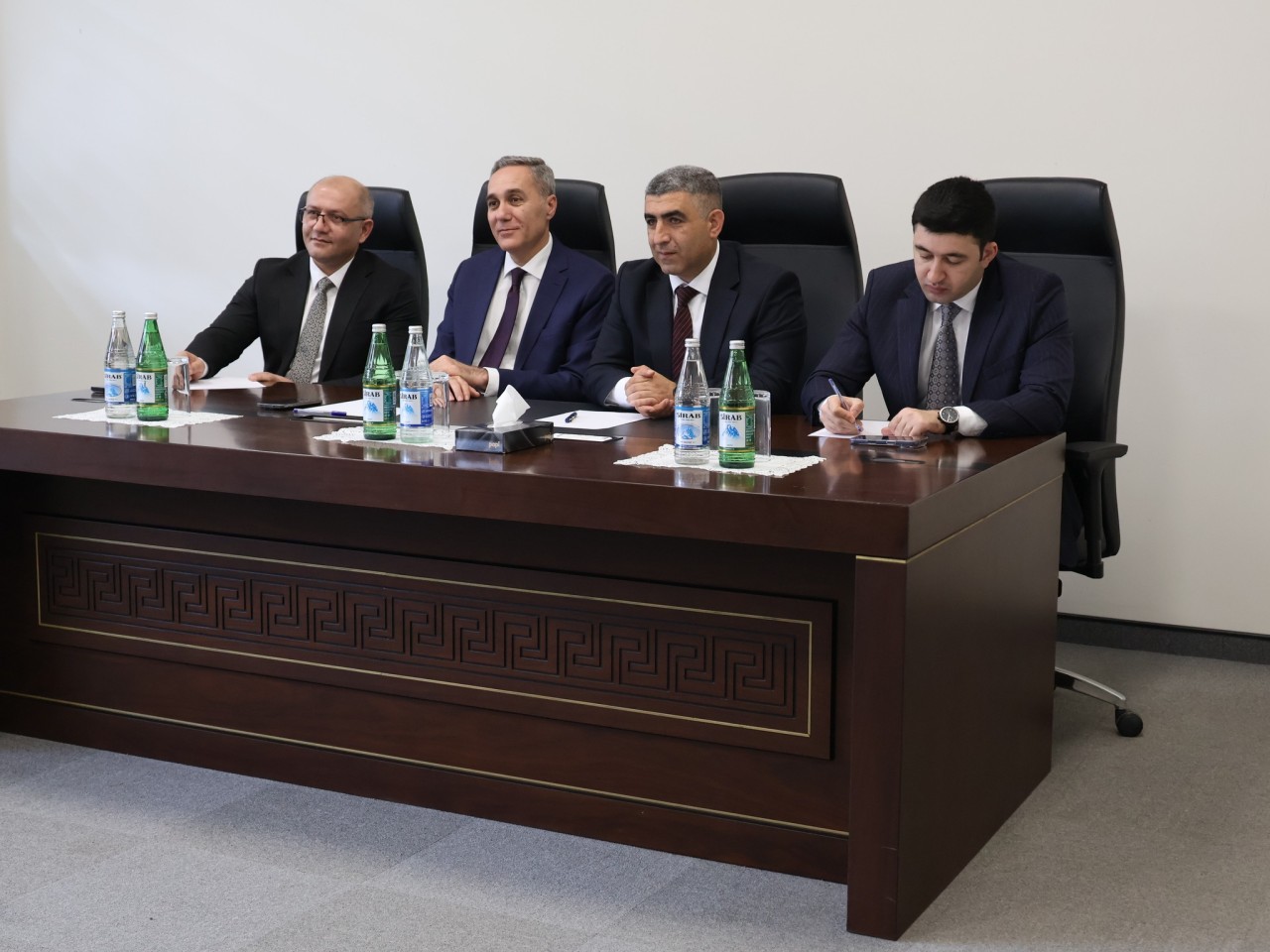 Yeni direktor kollektivə təqdim edildi - FOTOLAR