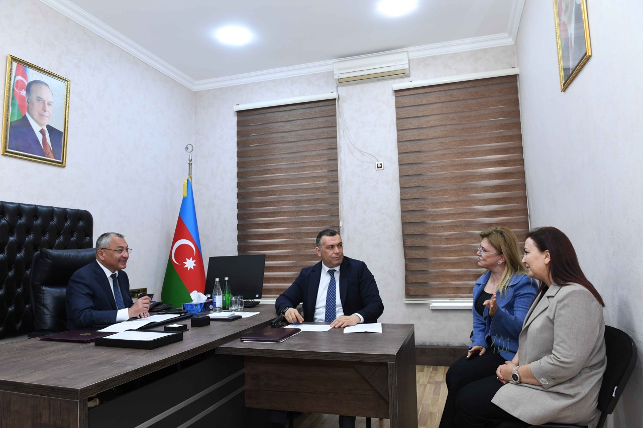 Rövşən Rzayev vətəndaşların növbəti qəbulunu keçirdi - FOTOLAR