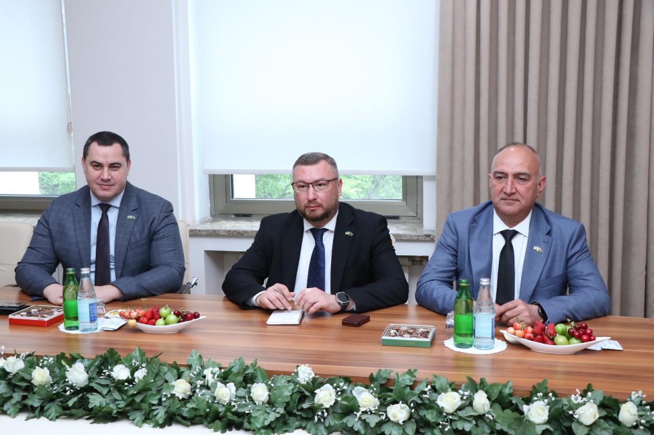AzMİU və KNUBA arasında memorandum imzalanıb - FOTOLAR