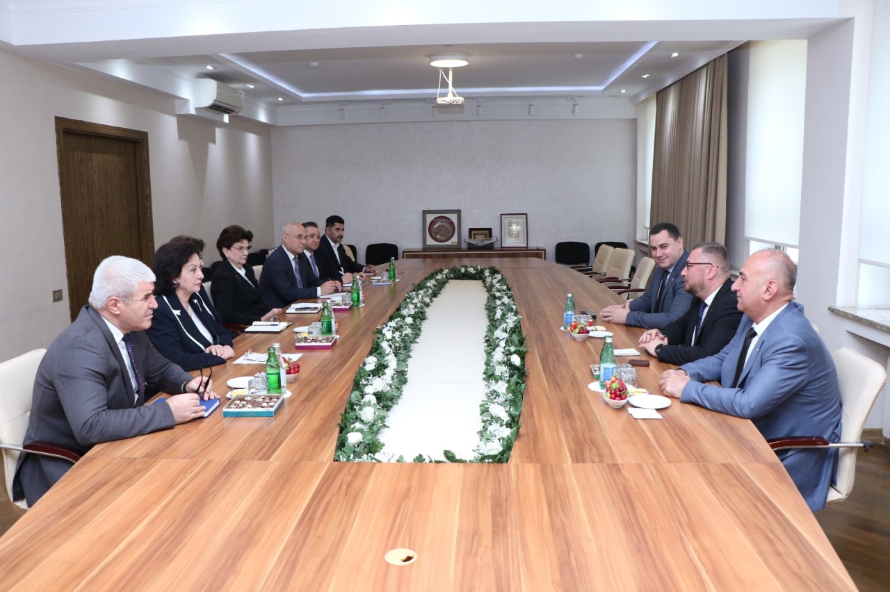 AzMİU və KNUBA arasında memorandum imzalanıb - FOTOLAR