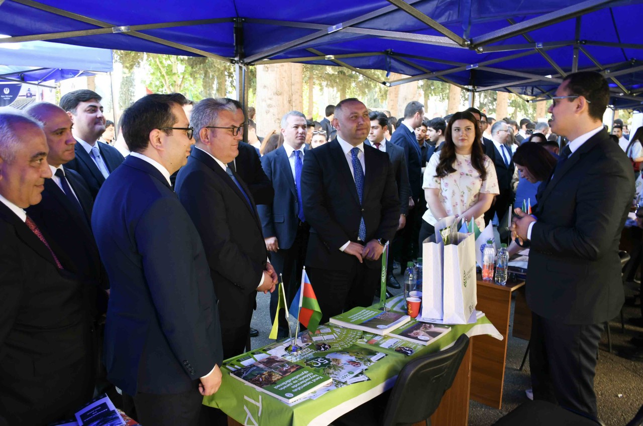 ADAU-da Karyera Sərgisi baş tutub - FOTOLAR