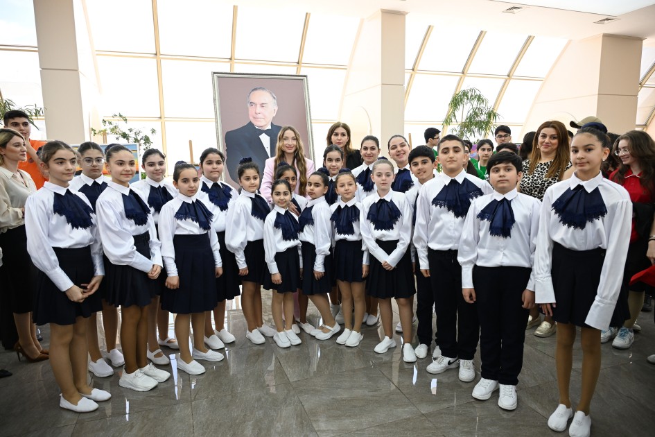 Alena Əliyeva “Zəkaların mübarizəsi II” olimpiadasının final mərhələsində - FOTOLAR
