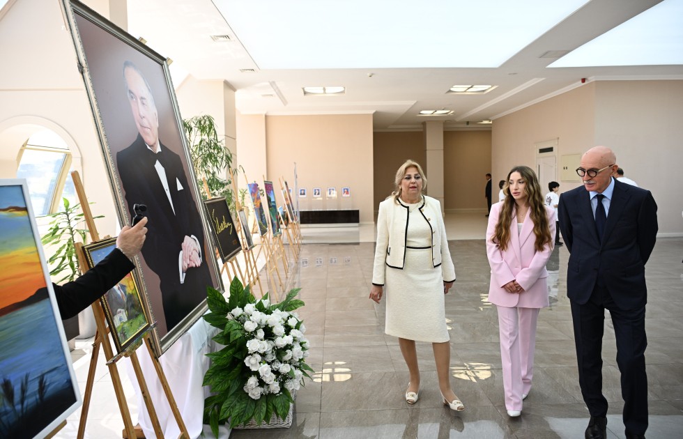 Alena Əliyeva “Zəkaların mübarizəsi II” olimpiadasının final mərhələsində - FOTOLAR