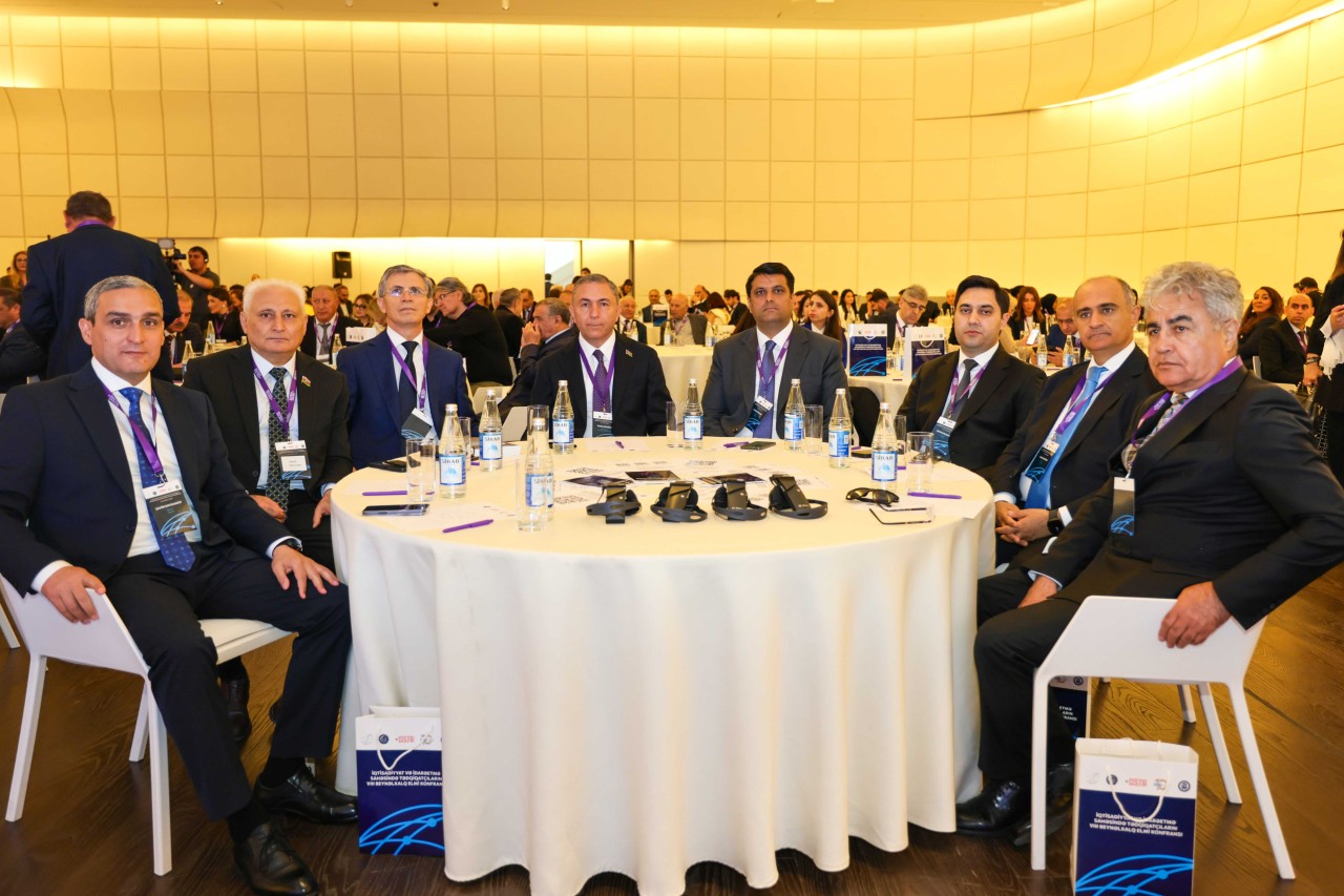 UNEC-in birgə təşkilatçılığı ilə elmi konfrans keçirilir - FOTOLAR