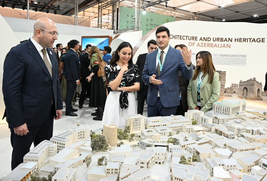 Leyla və Arzu Əliyevalar "Urban Expo" sərgisi ilə tanış olublar - FOTOLAR