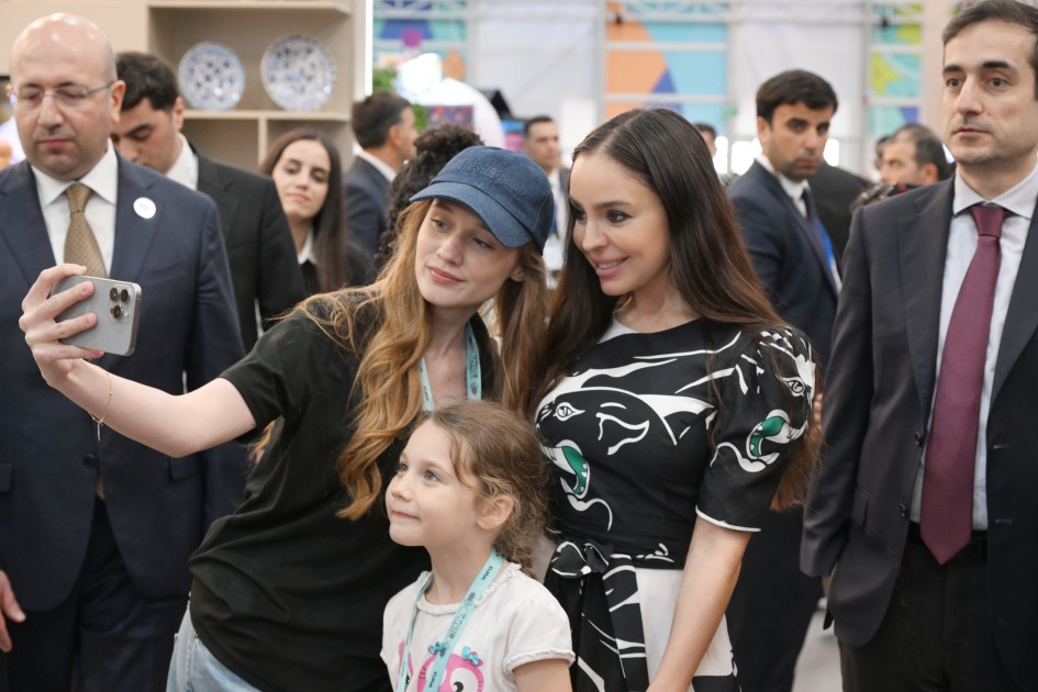 Leyla və Arzu Əliyevalar "Urban Expo" sərgisi ilə tanış olublar - FOTOLAR