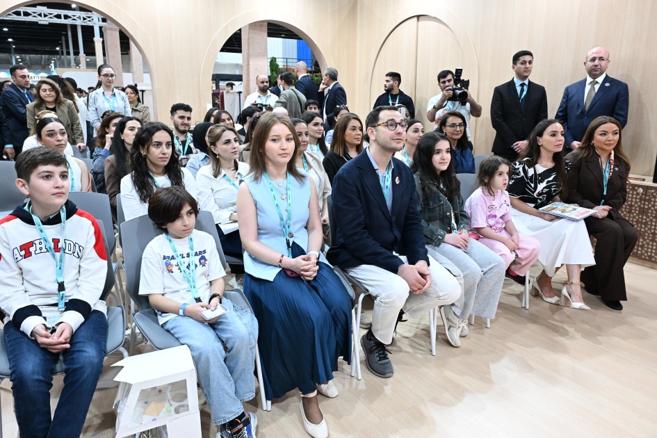 Leyla və Arzu Əliyevalar "Urban Expo" sərgisi ilə tanış olublar - FOTOLAR