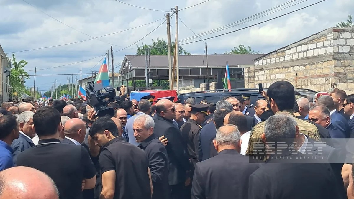 Şəhid Rəşadət Piriyevlə vida mərasimi keçirildi - FOTOLAR