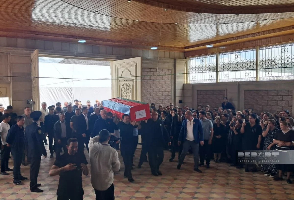 Şəhid Rəşadət Piriyevlə vida mərasimi keçirildi - FOTOLAR