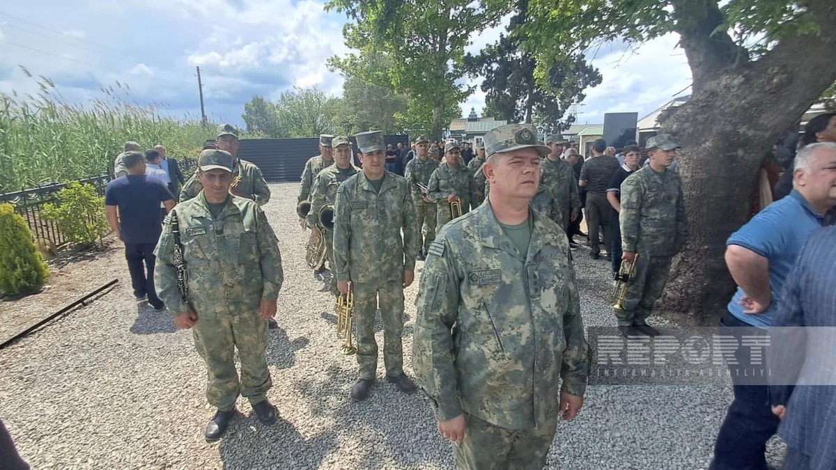 Şəhid Rəşadət Piriyev dəfn edildi - FOTOLAR (YENİLƏNİB)
