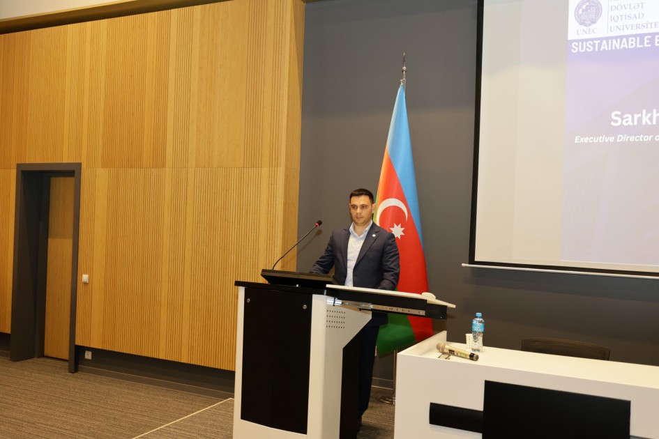 UNEC-də beynəlxalq elmi simpozium keçirildi - FOTOLAR